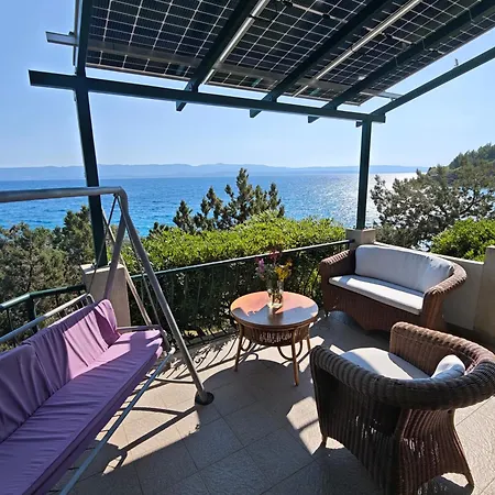 Robinson House Vito
