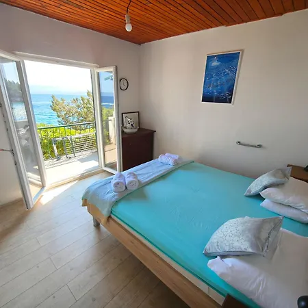 Robinson House Vito * Bol
